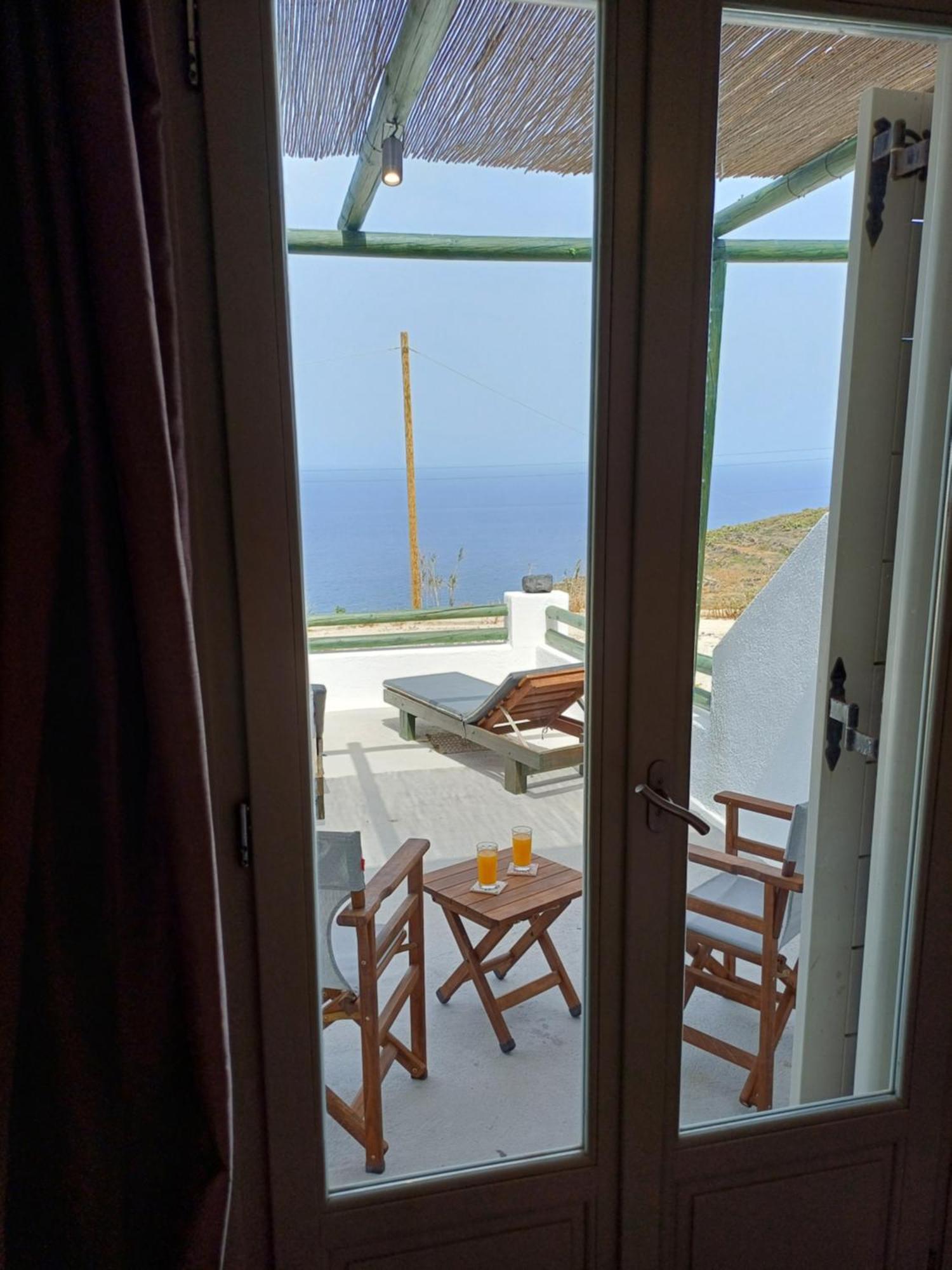 'Irene' Cycladic House With Sunrise And Sea View! Villa Foinikiá Екстериор снимка
